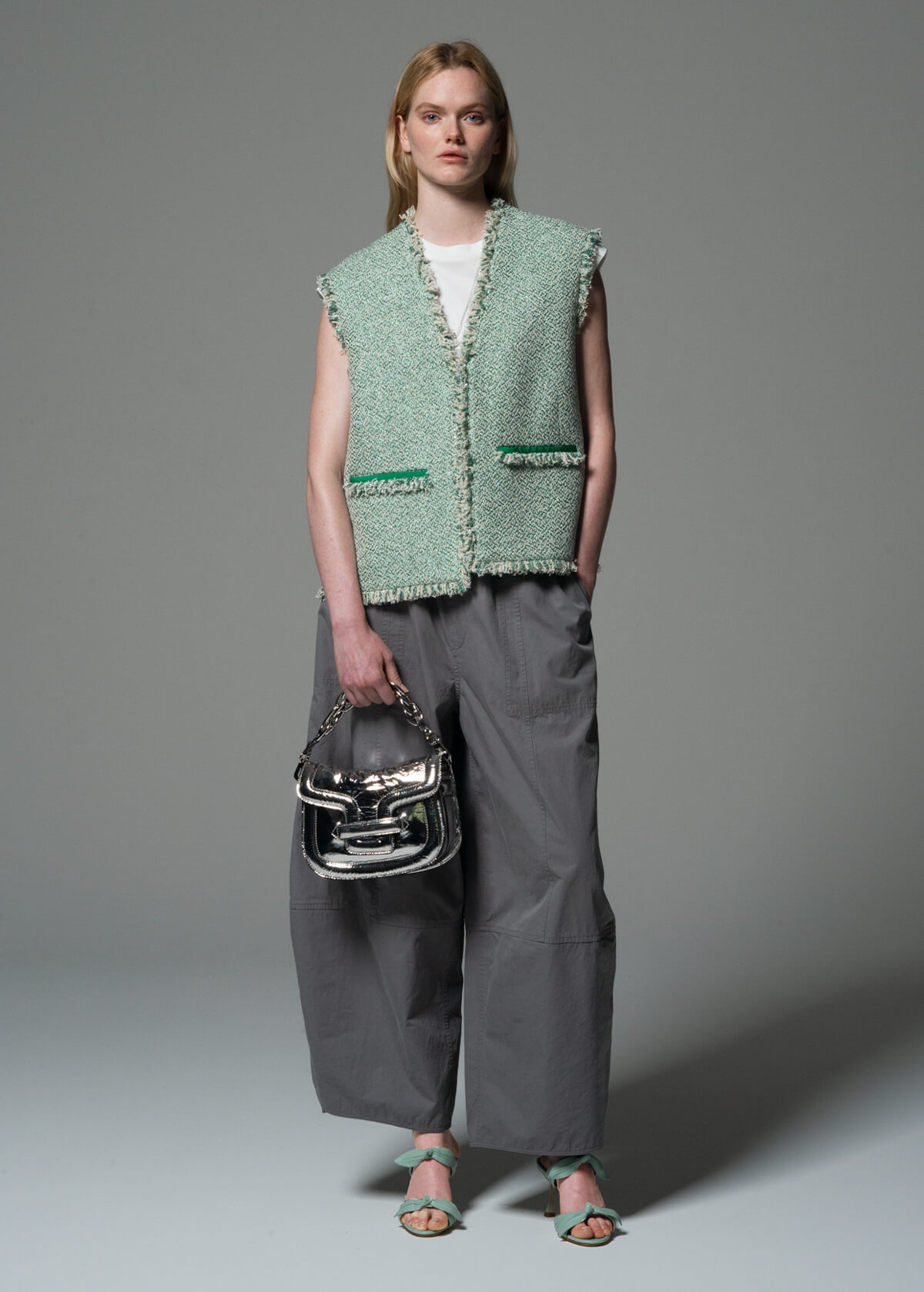 LOOK 4