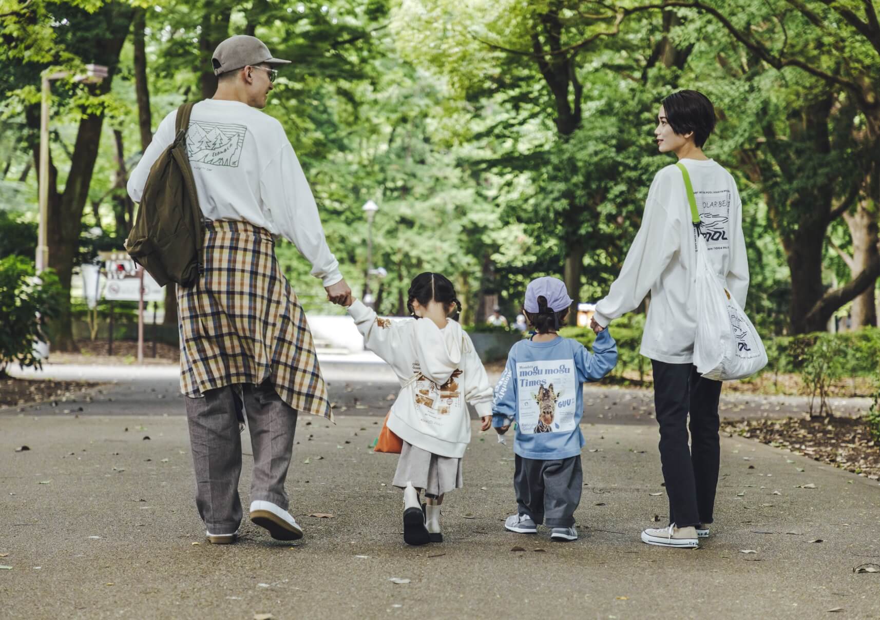 家族みんなで着て、見て、楽しめる。“旭山動物園応援商品 家族コーディネート