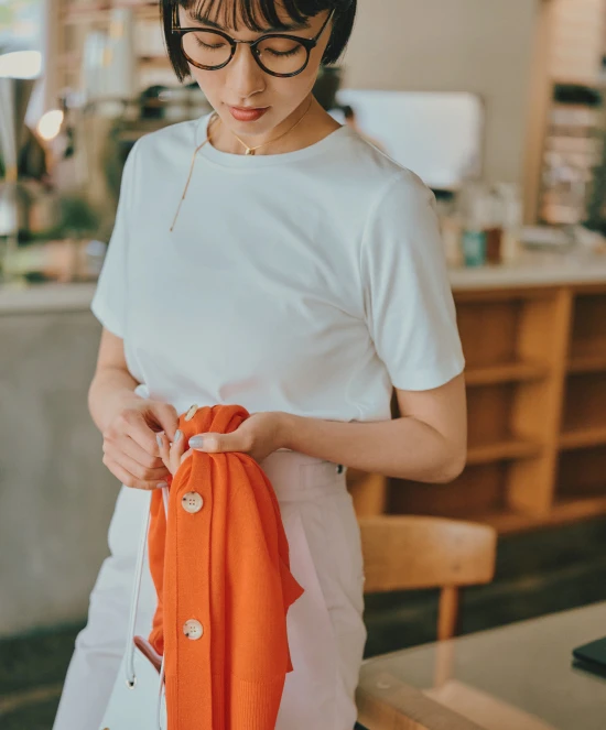 SHIRT&CARDIGAN シアーVネックカーデ