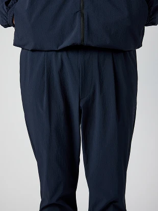 ZIP UP HOODIE & SLIM PANTS