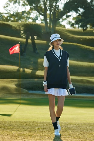 TaylorMade × UNITED ARROWS LOOK 08