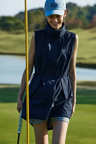 TaylorMade × UNITED ARROWS LOOK 09