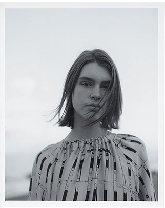 Odette e Odile MOVE ON TO THE NEXT STEP SUMMER STORY 2023 LOOK