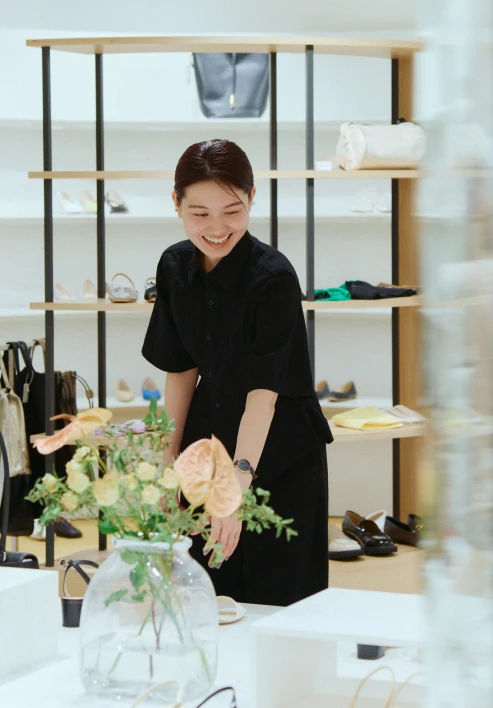 週7日、オンでもオフでも活躍するヌーディサンダル