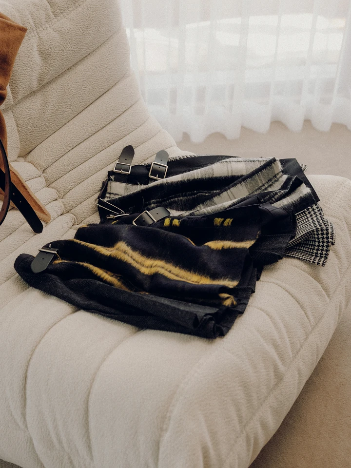 ミニスカートはアクセサリー。