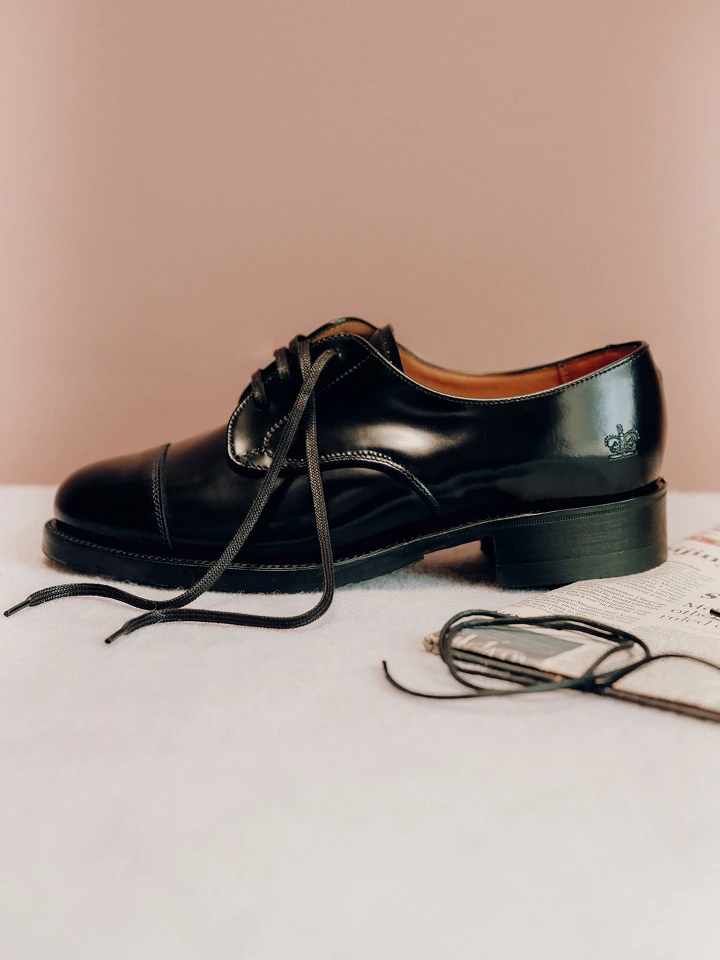 どんな服にも社交的。