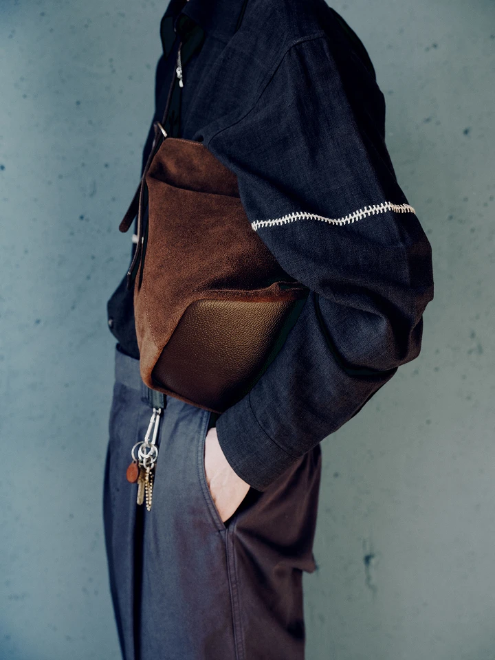 働く男のきれいなパンツ。