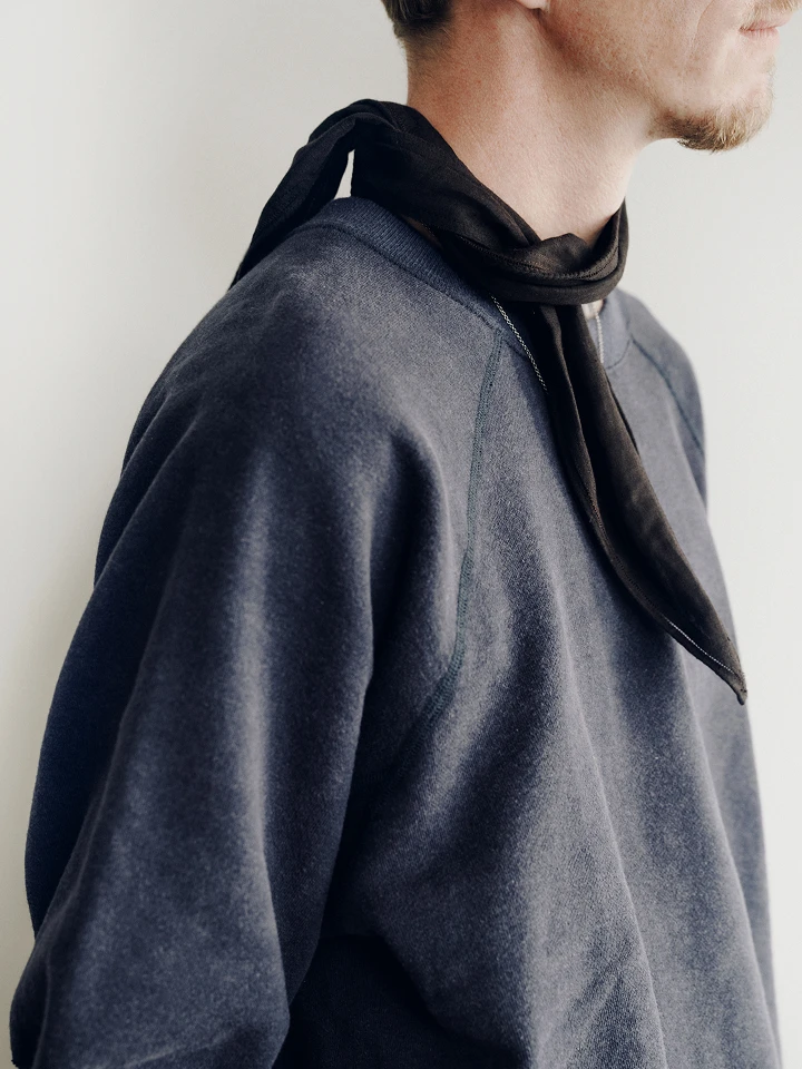 スウェットシャツの伏兵。