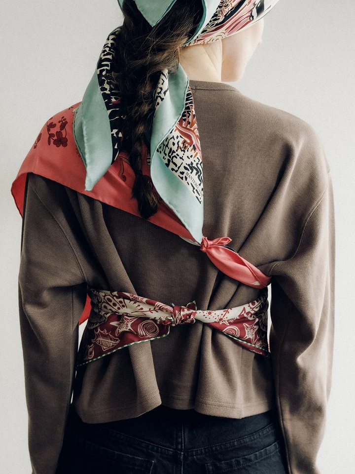 愛すべきシルクスカーフ。