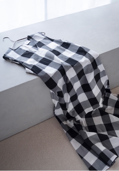 BLACK CHECK