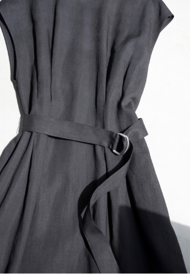 BLACK LINEN