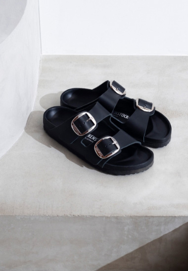 BLACK SHOES