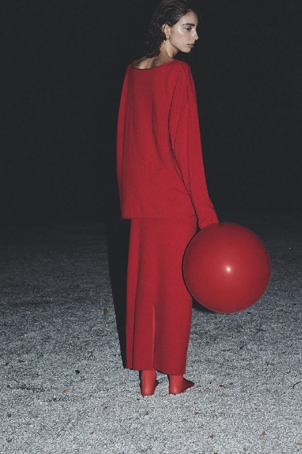 LOOK 01