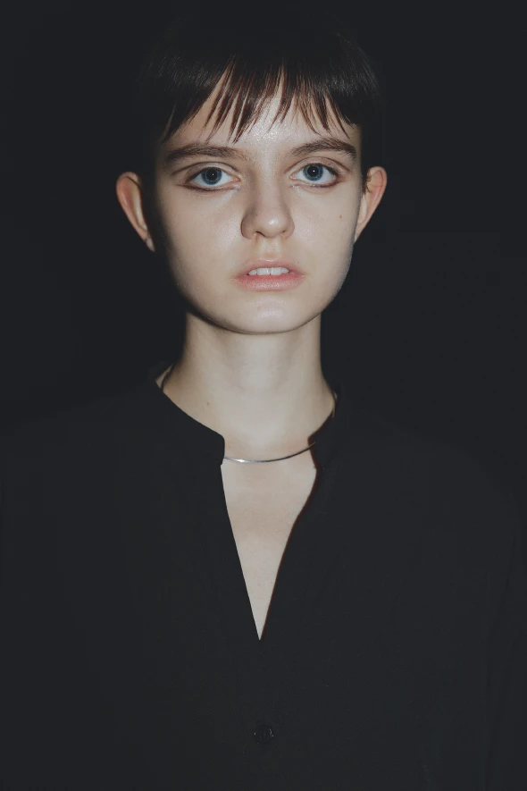 LOOK 01
