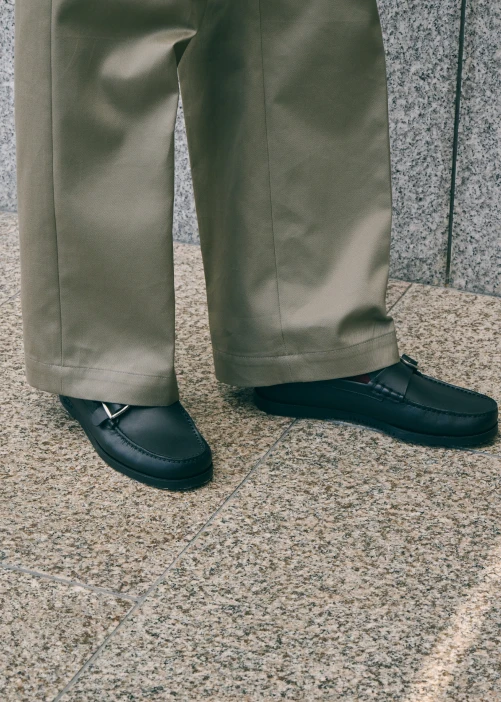 02 Leather Shoes