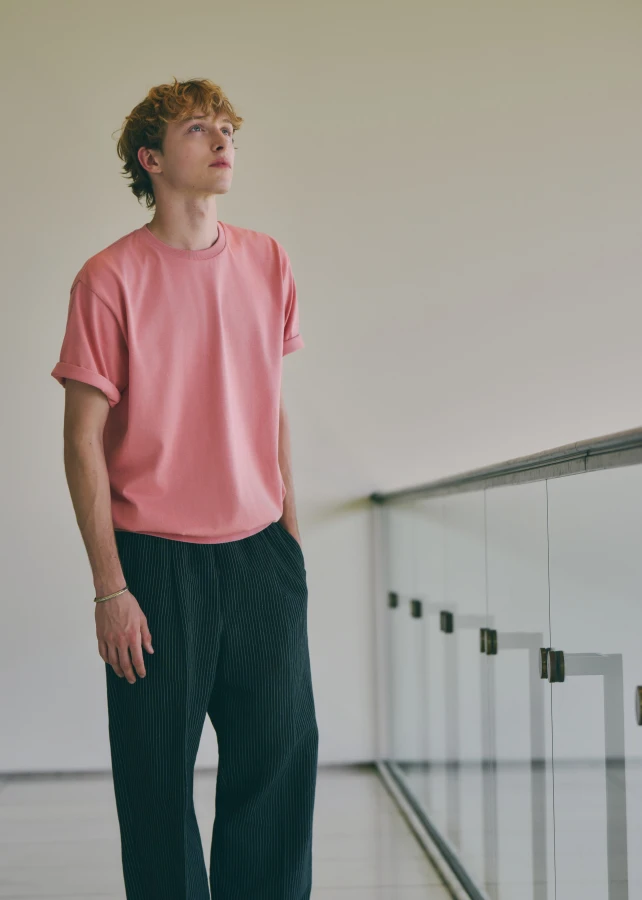 06 Rolled Sleeves