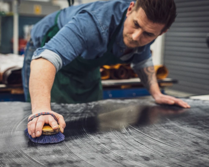 伝統製法と使いやすさが調和する、英国らしい進化の形