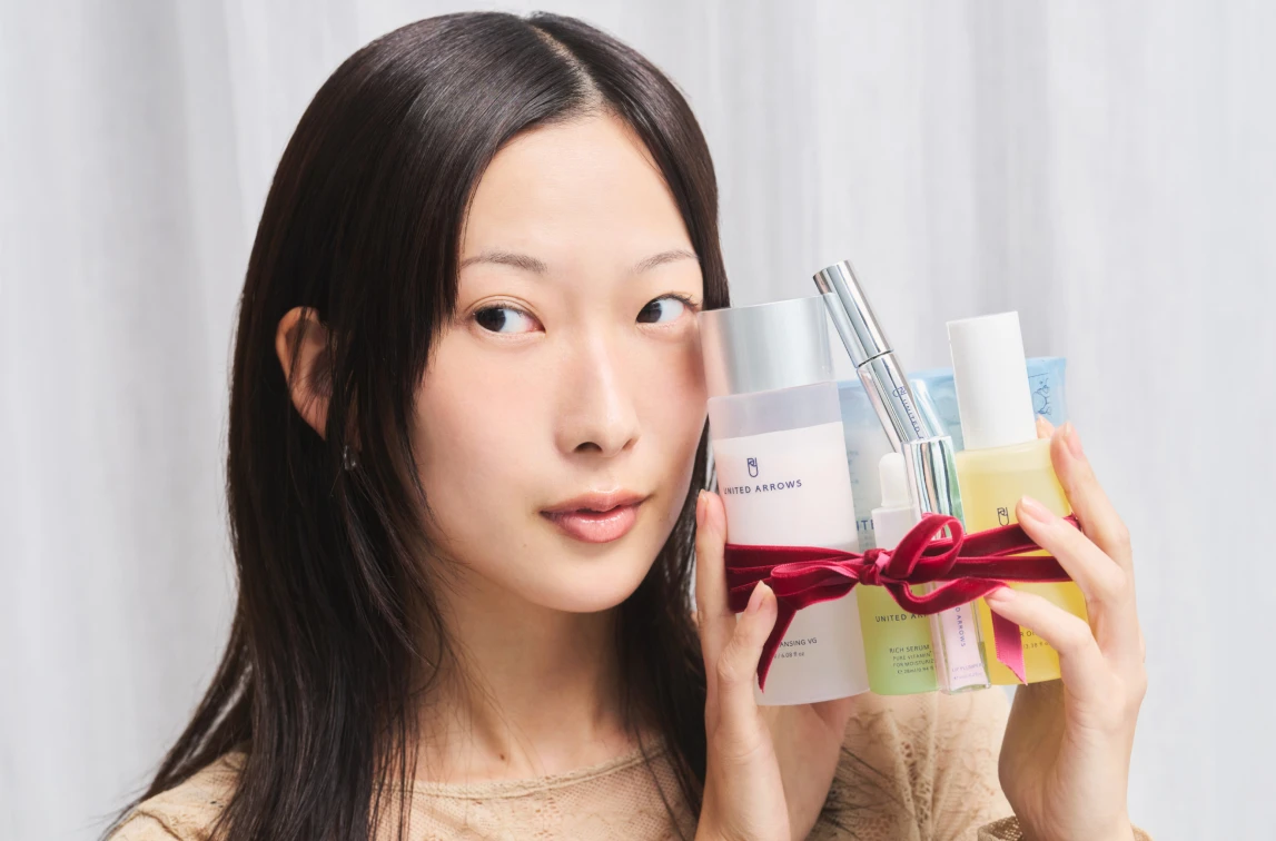 UNITED ARROWS BEAUTY GIFT IDEA Vol.1 HOLIDAY INTRO WITH SORA (MODEL)