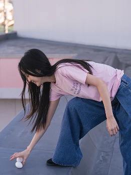T-shirt: YEAH RIGHT NYC for UNITED ARROWS