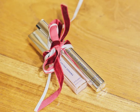 LIP PLUMPER / HAIR POINT STICK