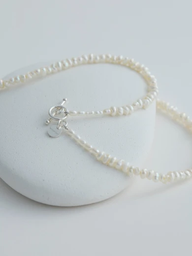 NACRE PEARL NECKLACE