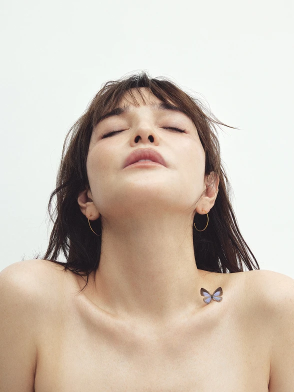 BONE PIERCED EARRINGS