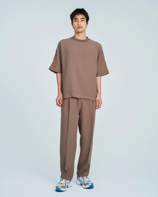 T-SHIRT / PANTS