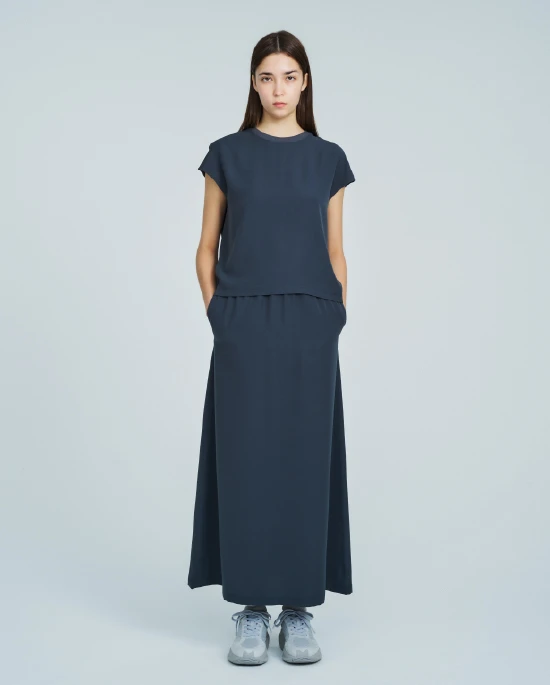 SLEEVELESS T-SHIRT / SKIRT