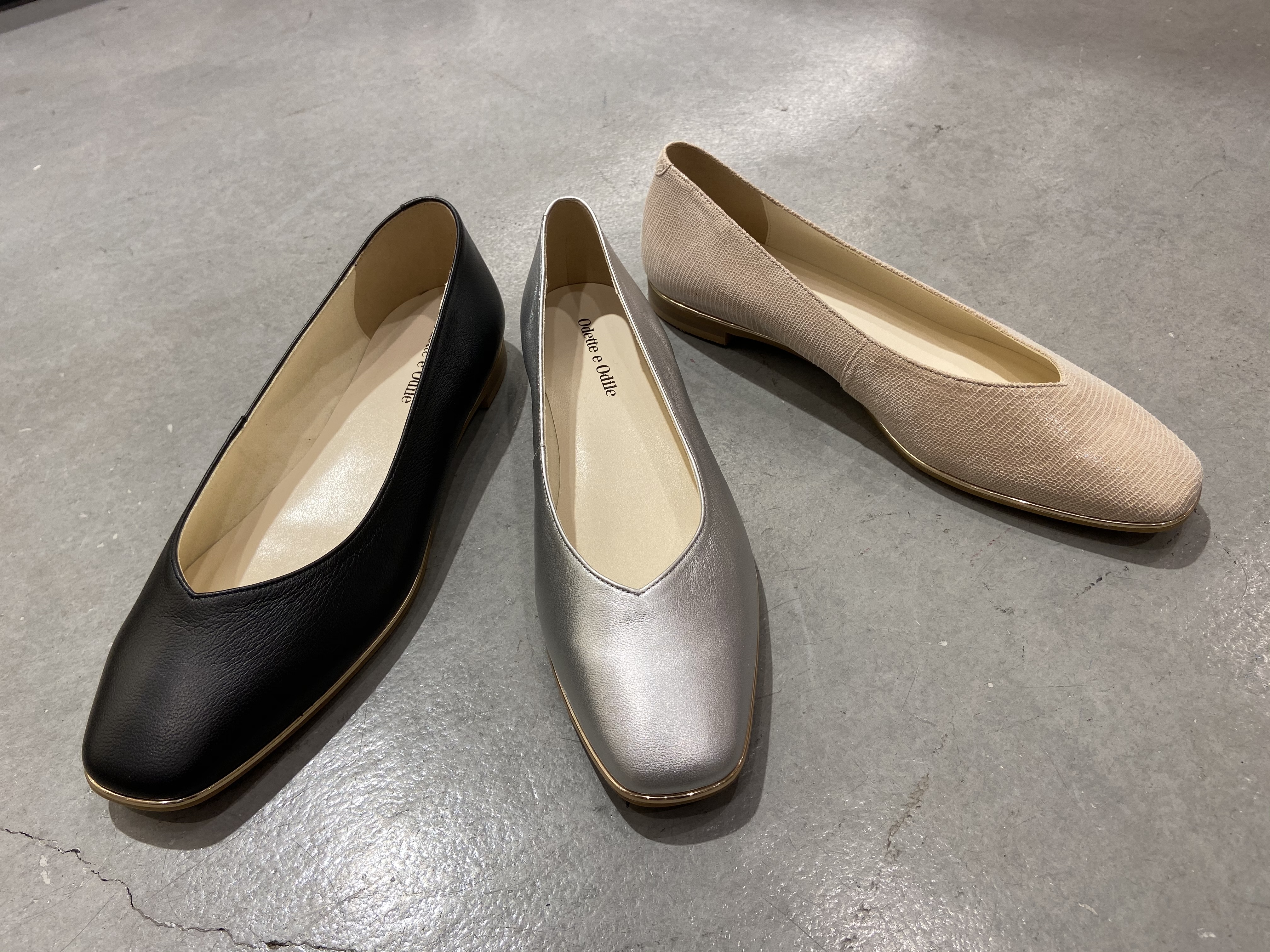 Odette e Odile オデットエオディール フラットパンプス deaflink.com