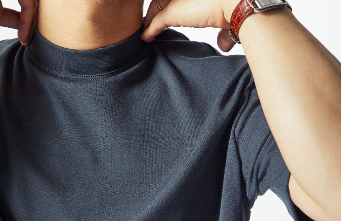 SUNSPEL / Mock Neck T-Shirt