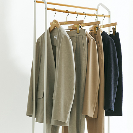 洋服の色は黒でもいいですか?