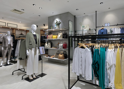 ワークトリップ アウトフィッツ グリーンレーベル リラクシング 京阪シティモール店