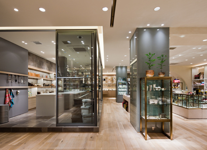 ユナイテッドアローズ 原宿本店 ウィメンズ館